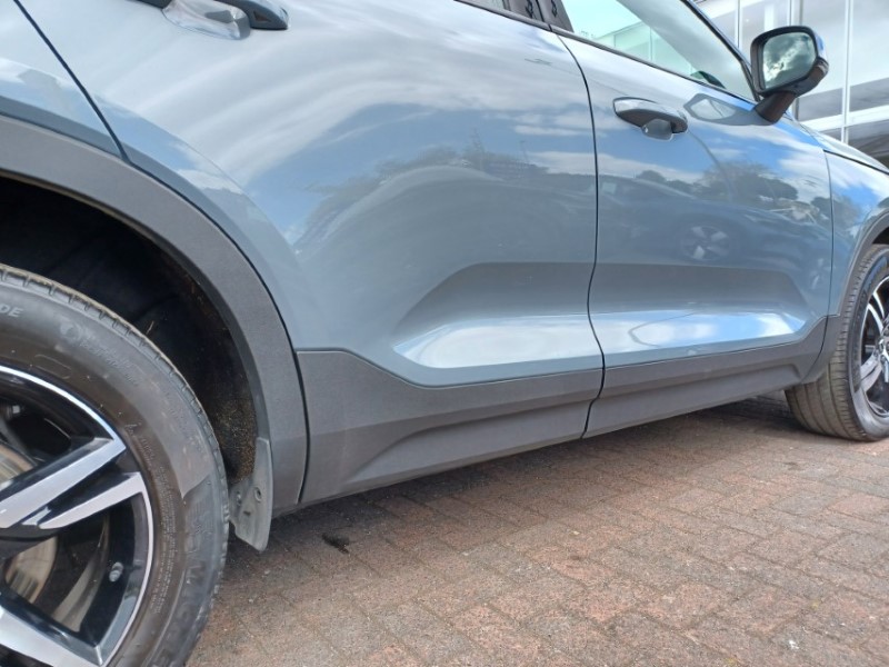2022 (72) VOLVO XC40 2.0 B3P Plus Dark 5dr Auto 5389454
