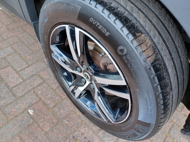 2022 (72) VOLVO XC40 2.0 B3P Plus Dark 5dr Auto 5389398