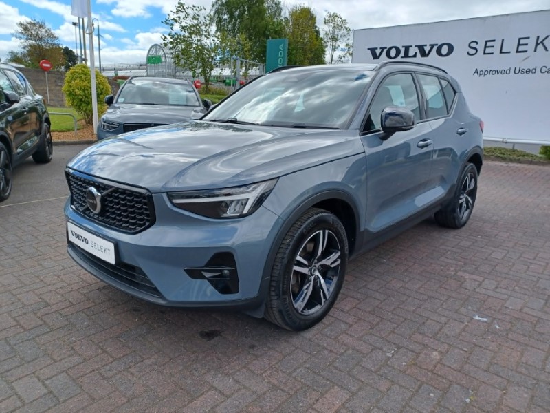 2022 (72) VOLVO XC40 2.0 B3P Plus Dark 5dr Auto 5389304