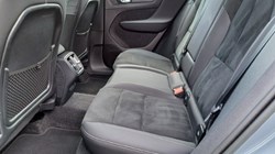 2022 (72) VOLVO XC40 2.0 B3P Plus Dark 5dr Auto 5389391