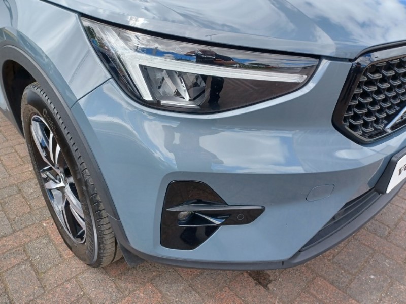 2022 (72) VOLVO XC40 2.0 B3P Plus Dark 5dr Auto 5389455