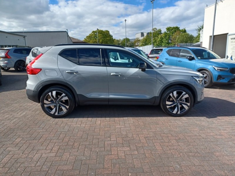 2025 (75) VOLVO XC40 2.0 B4P Ultra Dark 5dr Auto 5392576