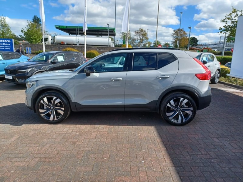 2025 (75) VOLVO XC40 2.0 B4P Ultra Dark 5dr Auto 5392572