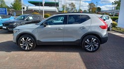 2025 (75) VOLVO XC40 2.0 B4P Ultra Dark 5dr Auto 5392572