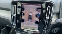 2025 (75) VOLVO XC40 2.0 B4P Ultra Dark 5dr Auto 5392586