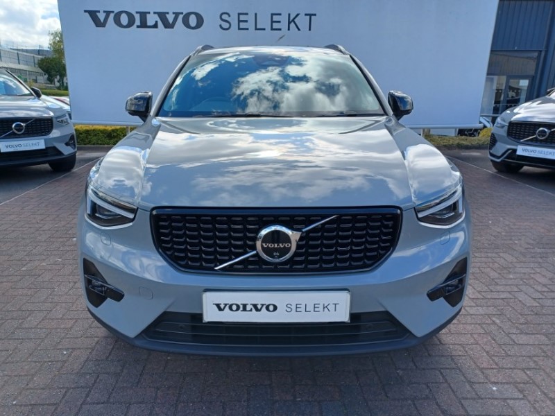 2025 (75) VOLVO XC40 2.0 B4P Ultra Dark 5dr Auto 5392570