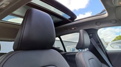 2025 (75) VOLVO XC40 2.0 B4P Ultra Dark 5dr Auto 5392597
