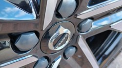 2025 (75) VOLVO XC40 2.0 B4P Ultra Dark 5dr Auto 5392619