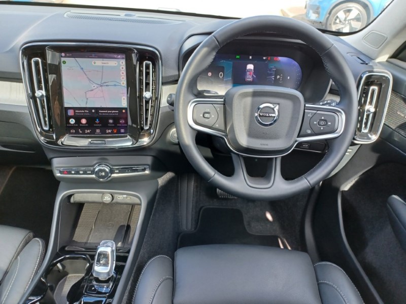 2025 (75) VOLVO XC40 2.0 B4P Ultra Dark 5dr Auto 5392601