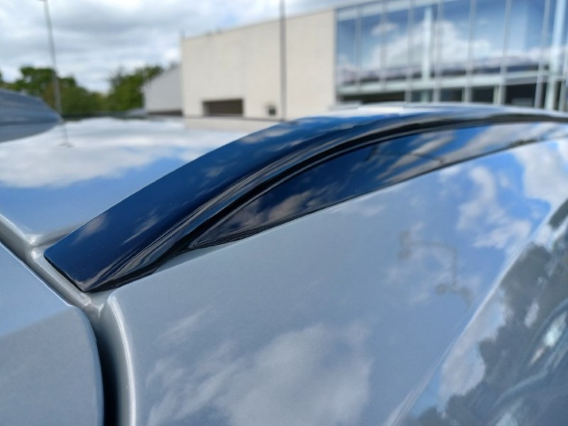 2025 (75) VOLVO XC40 2.0 B4P Ultra Dark 5dr Auto 5392617