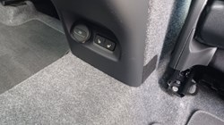 2025 (75) VOLVO XC40 2.0 B4P Ultra Dark 5dr Auto 5392599