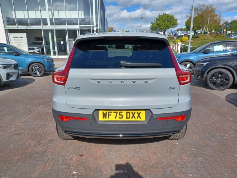 2025 (75) VOLVO XC40 2.0 B4P Ultra Dark 5dr Auto 5392575