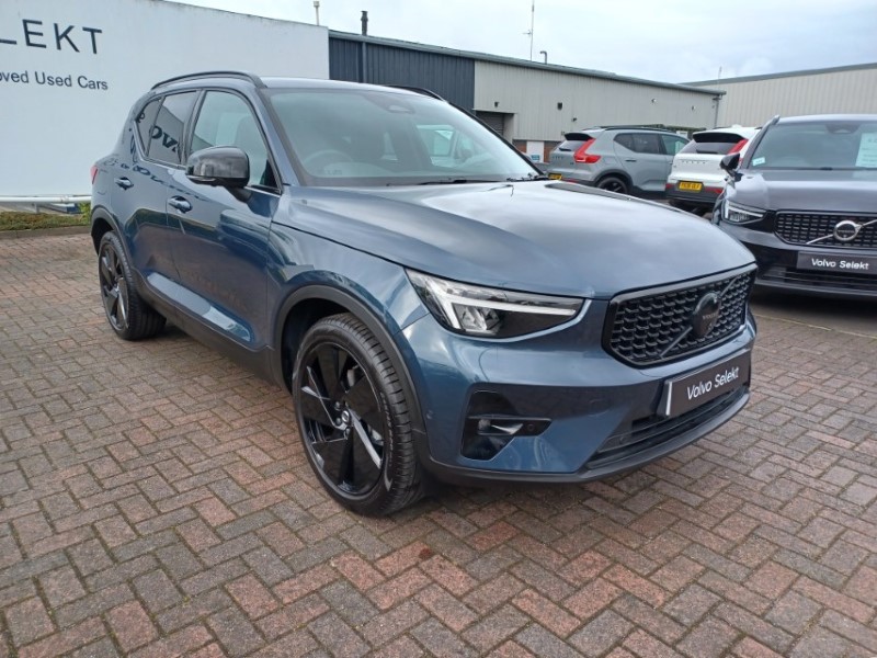 2026 (26) VOLVO XC40 2.0 B3P Plus Black Edition 5dr Auto