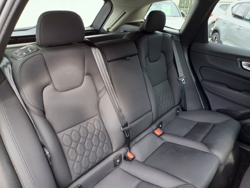 2025 (25) VOLVO XC60 2.0 B5P Core 5dr AWD Geartronic 5449511