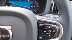 2025 (25) VOLVO XC60 2.0 B5P Core 5dr AWD Geartronic 5449496
