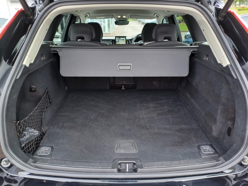 2025 (25) VOLVO XC60 2.0 B5P Core 5dr AWD Geartronic 5449520
