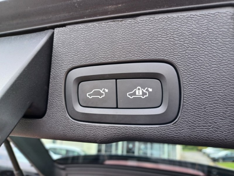 2025 (25) VOLVO XC60 2.0 B5P Core 5dr AWD Geartronic 5449522