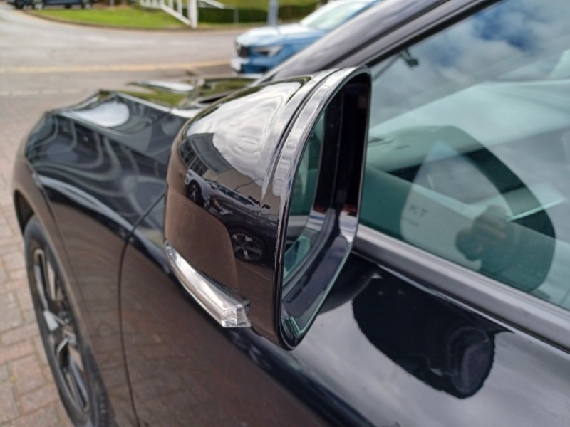 2025 (25) VOLVO XC60 2.0 B5P Core 5dr AWD Geartronic 5449525