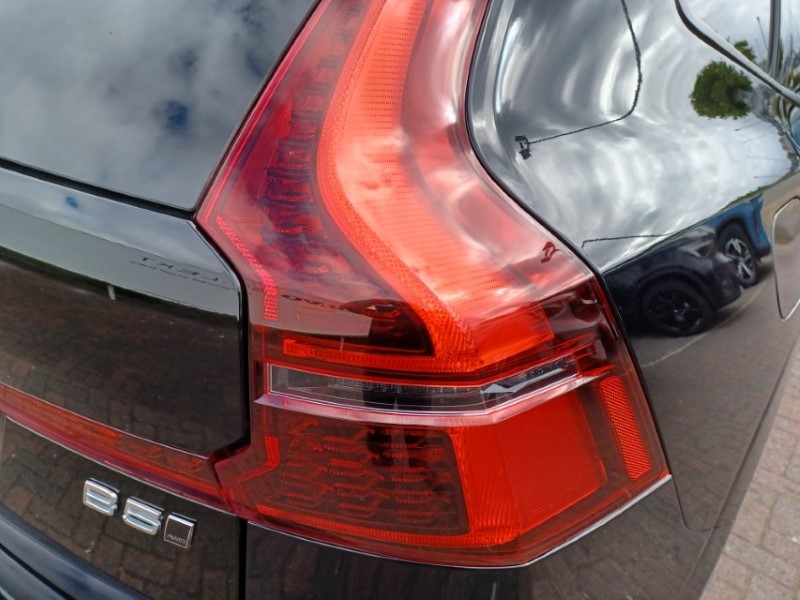 2025 (25) VOLVO XC60 2.0 B5P Core 5dr AWD Geartronic 5449528