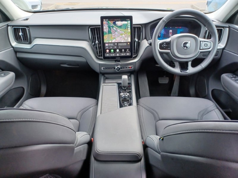 2025 (25) VOLVO XC60 2.0 B5P Core 5dr AWD Geartronic 5449514