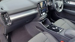 2023 (23) VOLVO XC40 2.0 B3P Plus Dark 5dr Auto 5428678
