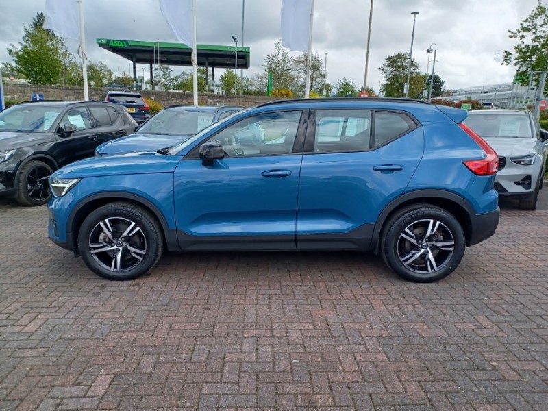 2023 (23) VOLVO XC40 2.0 B3P Plus Dark 5dr Auto 5428650