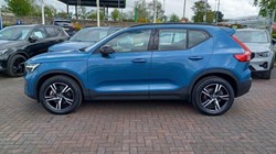 2023 (23) VOLVO XC40 2.0 B3P Plus Dark 5dr Auto 5428650