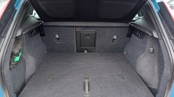 2023 (23) VOLVO XC40 2.0 B3P Plus Dark 5dr Auto 5428684
