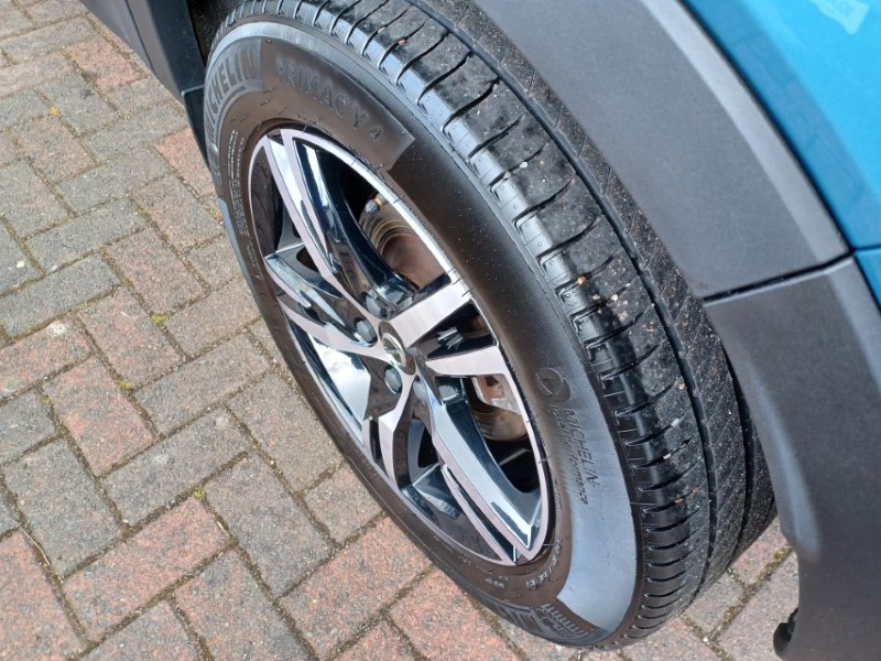 2023 (23) VOLVO XC40 2.0 B3P Plus Dark 5dr Auto 5428690
