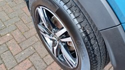 2023 (23) VOLVO XC40 2.0 B3P Plus Dark 5dr Auto 5428690