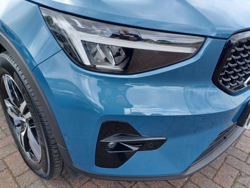 2023 (23) VOLVO XC40 2.0 B3P Plus Dark 5dr Auto 5428754