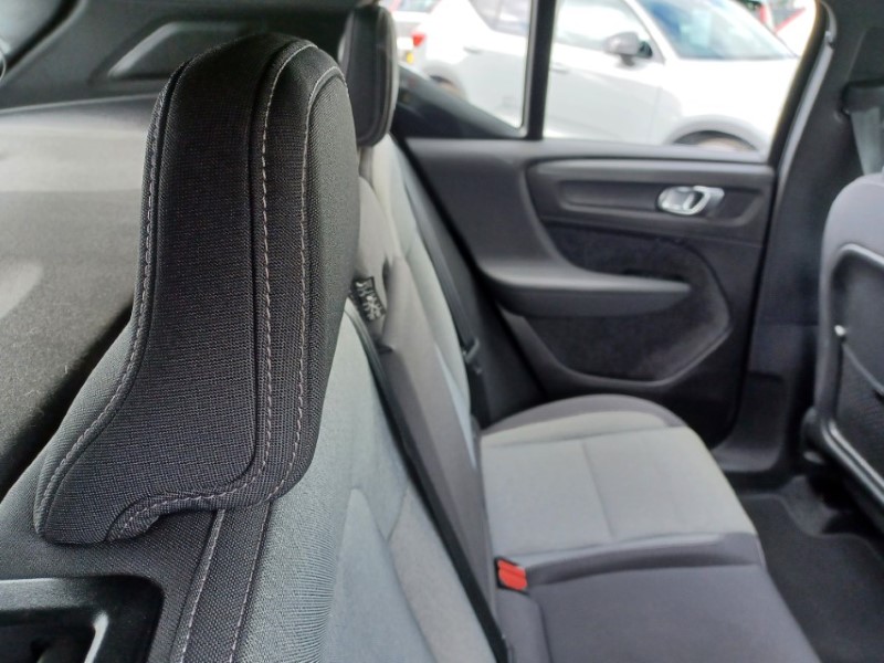 2023 (23) VOLVO XC40 2.0 B3P Plus Dark 5dr Auto 5428673