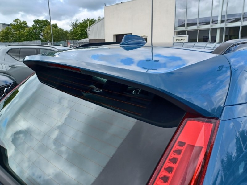 2023 (23) VOLVO XC40 2.0 B3P Plus Dark 5dr Auto 5428693