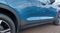 2023 (23) VOLVO XC40 2.0 B3P Plus Dark 5dr Auto 5428752