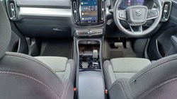 2023 (23) VOLVO XC40 2.0 B3P Plus Dark 5dr Auto 5428676