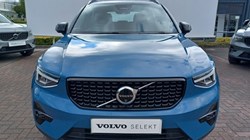 2023 (23) VOLVO XC40 2.0 B3P Plus Dark 5dr Auto 5428645