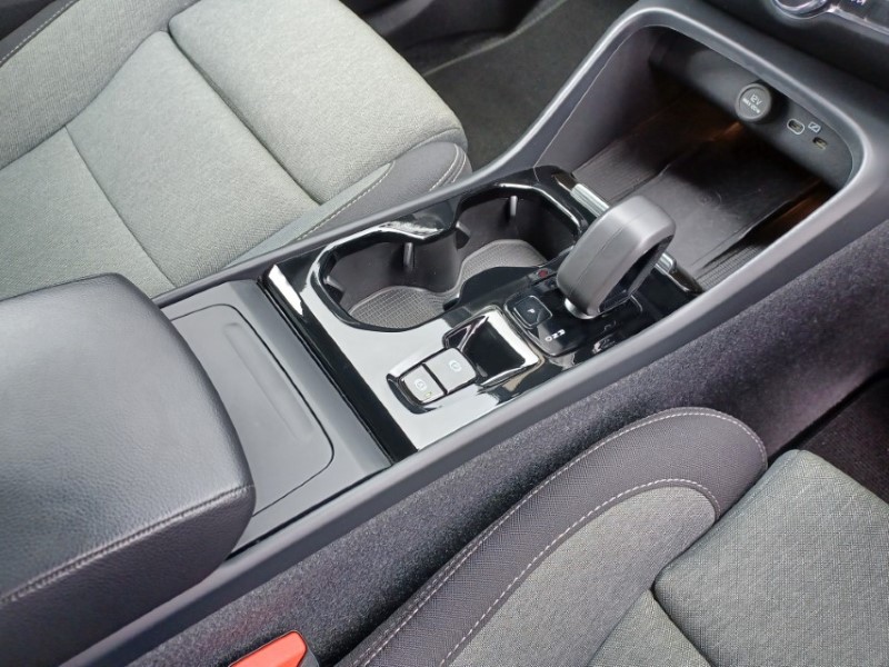 2023 (23) VOLVO XC40 2.0 B3P Plus Dark 5dr Auto 5428666