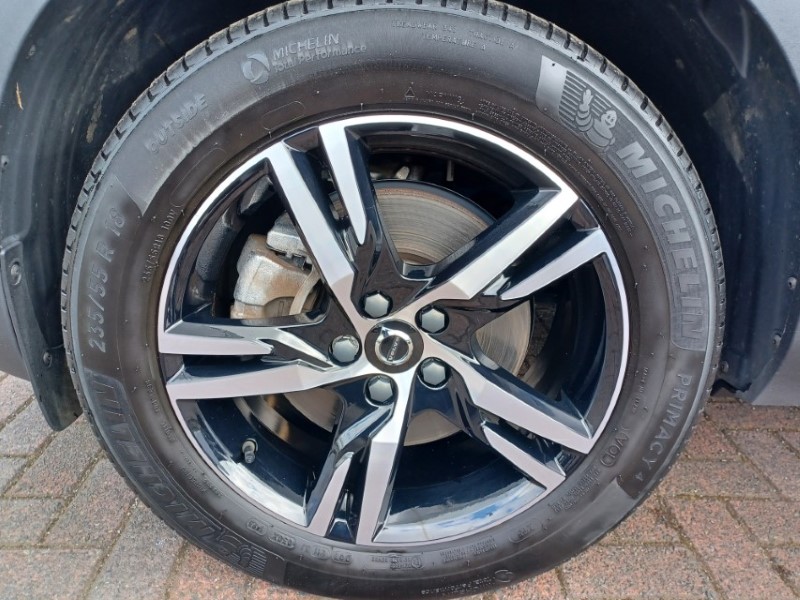 2023 (23) VOLVO XC40 2.0 B3P Plus Dark 5dr Auto 5428688