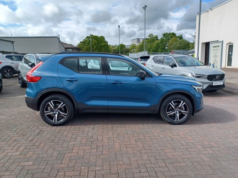 2023 (23) VOLVO XC40 2.0 B3P Plus Dark 5dr Auto 5428649