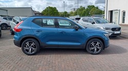 2023 (23) VOLVO XC40 2.0 B3P Plus Dark 5dr Auto 5428649