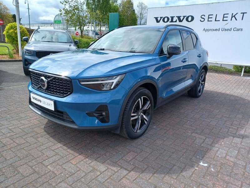 2024 (73) VOLVO XC40 2.0 B3P Plus Dark 5dr Auto 5429887