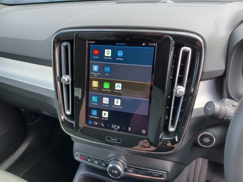 2024 (73) VOLVO XC40 2.0 B3P Plus Dark 5dr Auto 5429897