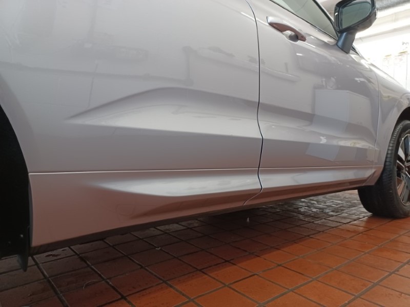 2025 (75) VOLVO XC60 2.0 T6 [350] PHEV Plus Dark 5dr AWD Geartronic 5524175