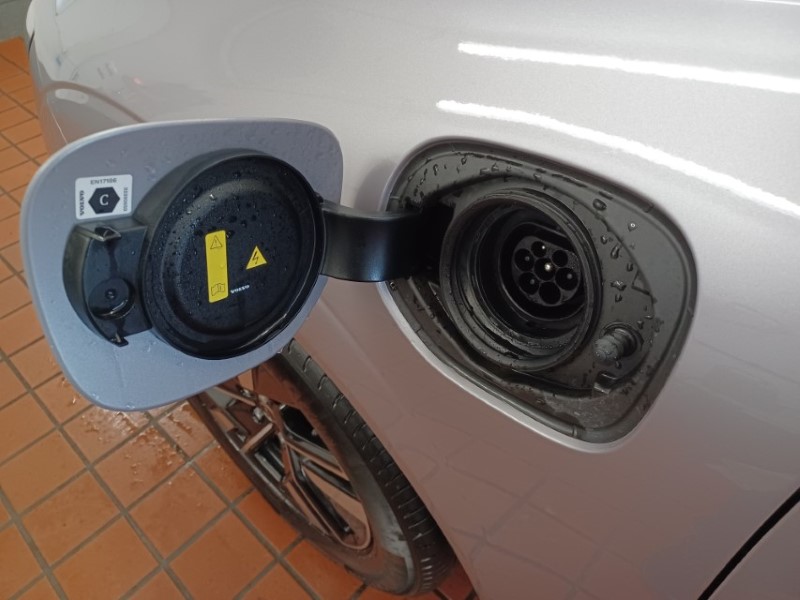 2025 (75) VOLVO XC60 2.0 T6 [350] PHEV Plus Dark 5dr AWD Geartronic 5524162