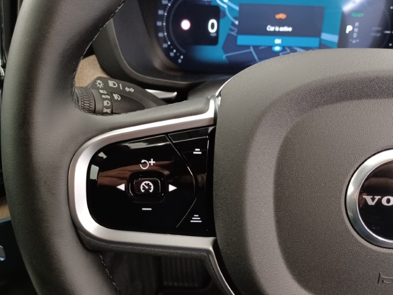 2025 (75) VOLVO XC60 2.0 T6 [350] PHEV Plus Dark 5dr AWD Geartronic 5524147