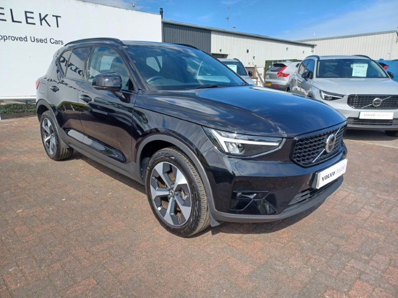2024 (74) VOLVO XC40 2.0 B3P Plus Dark 5dr Auto