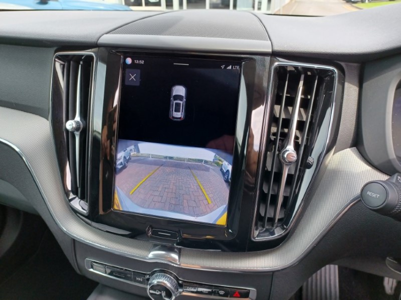 2023 (73) VOLVO XC60 2.0 B5P Core 5dr AWD Geartronic 5513728