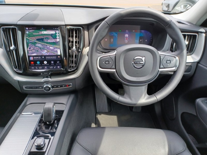 2023 (73) VOLVO XC60 2.0 B5P Core 5dr AWD Geartronic 5513714