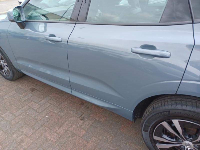 2023 (73) VOLVO XC60 2.0 B5P Core 5dr AWD Geartronic 5513735