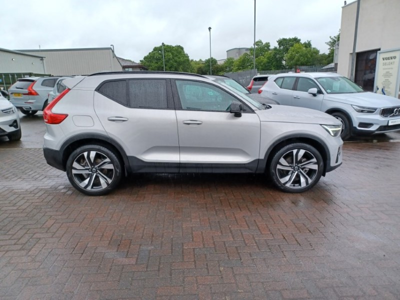 2024 (73) VOLVO XC40 2.0 B4P Ultimate Dark 5dr Auto 5454311